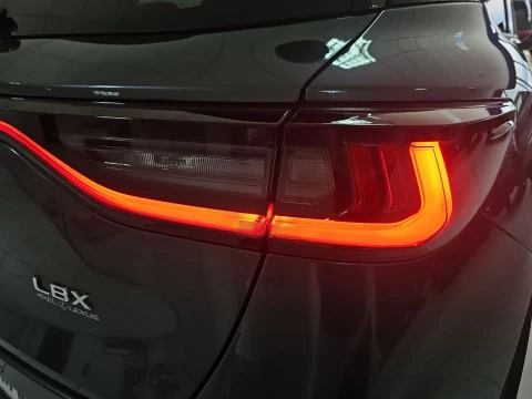 Lexus LBX 1.5 136cv HEV Emotion+