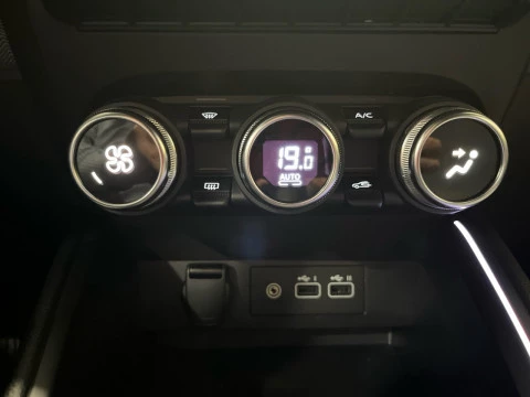 Renault Clio techno Eco-G 100cv (74kW)