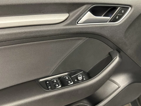 Audi A3 Attraction 1.6 TDI clean diesel 81 kW (110 CV)