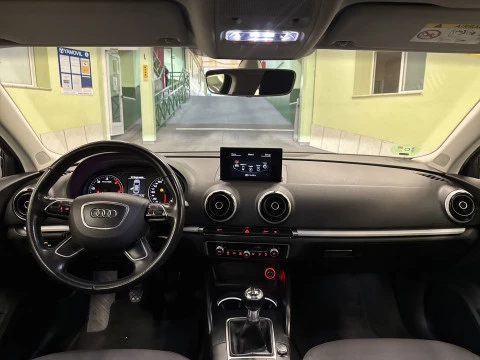 Audi A3 Attraction 1.6 TDI clean diesel 81 kW (110 CV)
