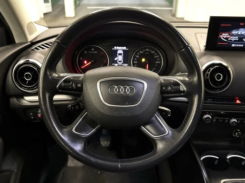 Audi A3 Attraction 1.6 TDI clean diesel 81 kW (110 CV)