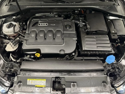Audi A3 Attraction 1.6 TDI clean diesel 81 kW (110 CV)