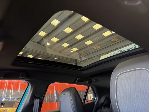 Peugeot 2008 GT Hybrid eDCS6 107 kW (145 CV)