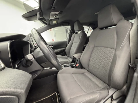 Toyota Corolla 1.8 125H ACTIVE TECH E-CVT