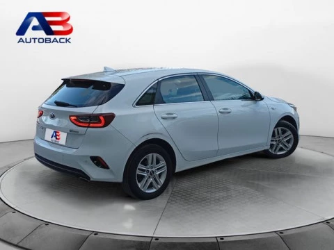 Kia Ceed 1.6 MHEV iMT 100kW (136CV) Drive