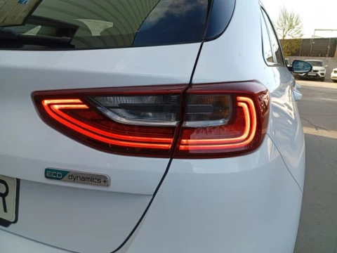 Kia Ceed 1.6 MHEV iMT 100kW (136CV) Drive