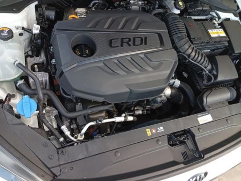 Kia Ceed 1.6 MHEV iMT 100kW (136CV) Drive