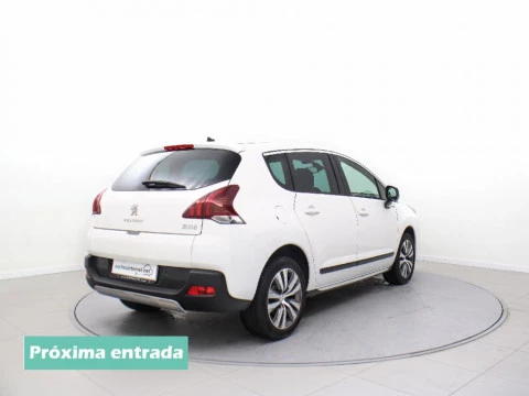 Peugeot 3008 PEUGEOT 3008 STYLE VTI 1598 GASOLINA 120 5P