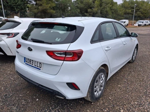 Kia Ceed 1.0 T-GDi 88kW (120CV) Concept