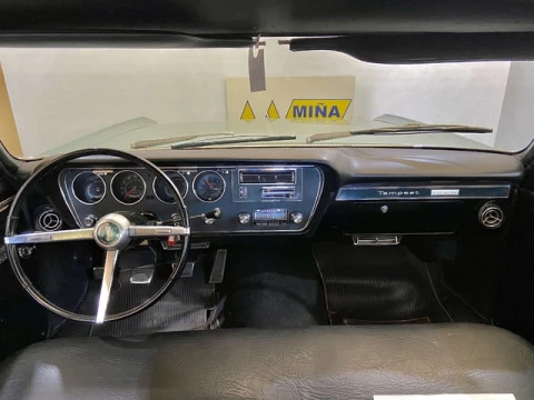 Pontiac Tempest Custom 30 Kw (177 CV)