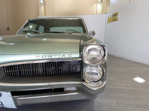 Pontiac Tempest Custom 30 Kw (177 CV)