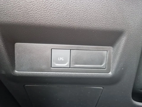 Renault Captur techno Eco-G 100cv (74 kW)