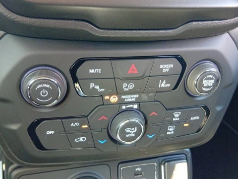Jeep Renegade 4xe Trailhawk 1.3 PHEV 240hp AT EAWD