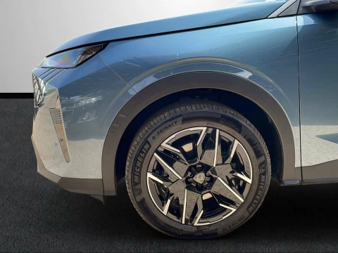 Peugeot 5008 Hybrid 1.2 107KW Allure eDCS6