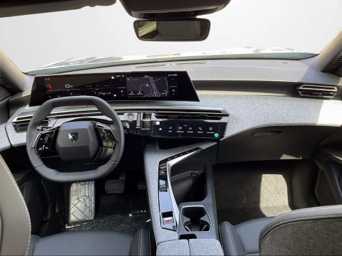 Peugeot 5008 Hybrid 1.2 107KW Allure eDCS6