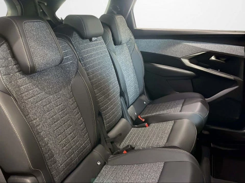Peugeot 5008 Hybrid 1.2 107KW Allure eDCS6