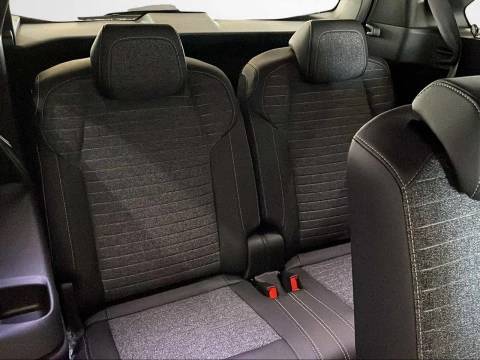 Peugeot 5008 Hybrid 1.2 107KW Allure eDCS6
