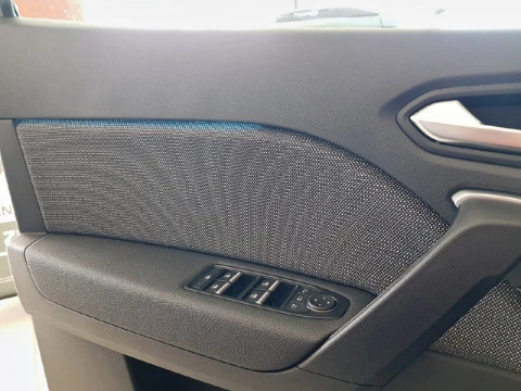 Renault Captur   TCe Techno 67kW