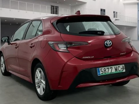 Toyota Corolla 1.8 125H BUSINESS P E-CVT SEDAN Rueda Re