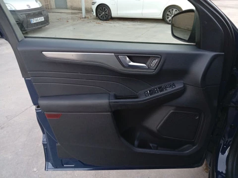 Ford Kuga Titanium 2.5 Duratec FHEV 140kW Auto