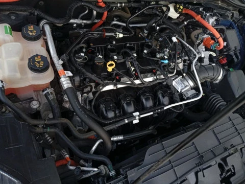 Ford Kuga Titanium 2.5 Duratec FHEV 140kW Auto