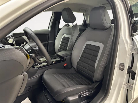 Citroën C4 X Hybrid 145 ë-DCS6 Business Edition