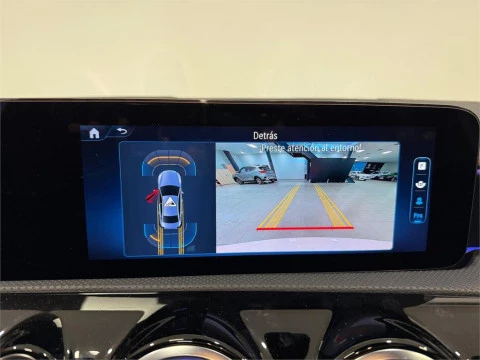 Mercedes-Benz Clase A 250 e con tecnología híbrida EQ Sedán
