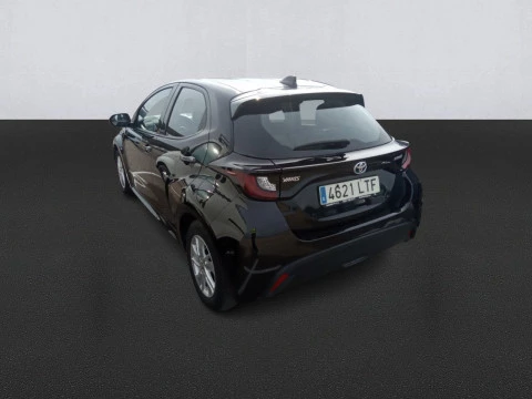 Toyota Yaris 1.5 120H Business Plus