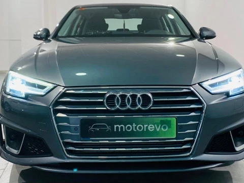 Audi A4 2.0  LIMUSIN S-LINE