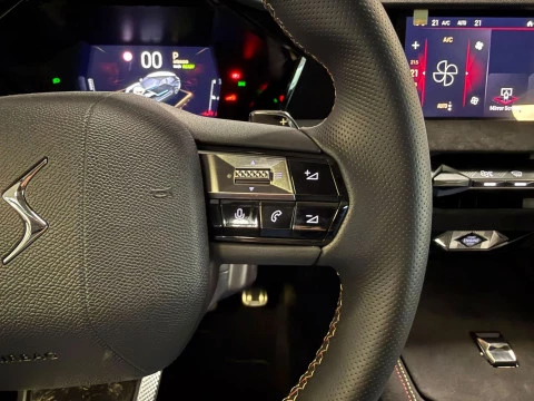DS 4 E-TENSE 225 PERFORMANCE LINE +