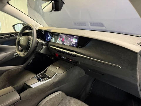 DS 4 E-TENSE 225 PERFORMANCE LINE +
