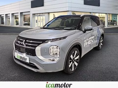 Mitsubishi Outlander PHEV Kaiteki+ 4WD Mitsubishi Outlander PHEV Kaiteki+ 4WD