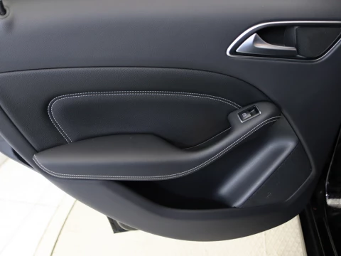 Mercedes-Benz B-CLASS CLASE B 200 CDI SPORT AMG 5P