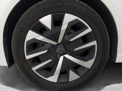 Peugeot 208 PureTech 100 Active 75 kW (100 CV)