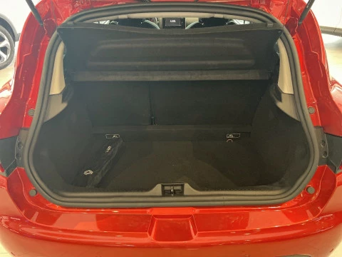 Renault Clio Limited TCe 66kW (90CV) -18