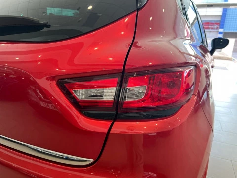 Renault Clio Limited TCe 66kW (90CV) -18