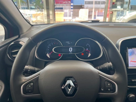 Renault Clio Limited TCe 66kW (90CV) -18