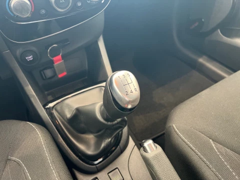 Renault Clio Limited TCe 66kW (90CV) -18