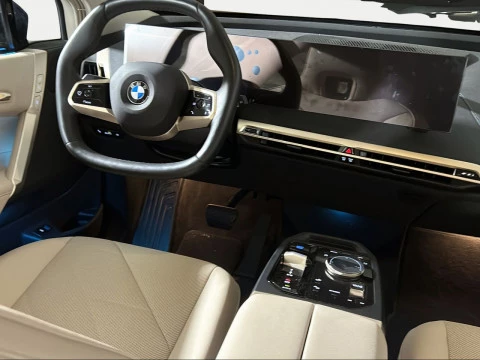 BMW iX xDrive45
