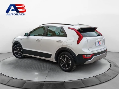 Kia Niro 1.6 GDi HEV 104kW (141CV) Concept