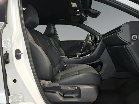 Lexus LBX 1.5 136cv HEV Emotion+