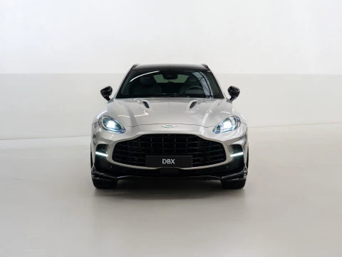 Aston Martin DBX 707 V8