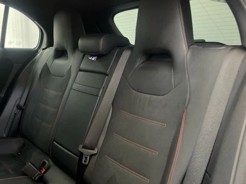 Mercedes-Benz Clase A 180 d AMG Line (EURO 6d)