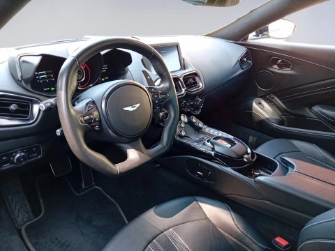 Aston Martin Vantage 4.0 V8