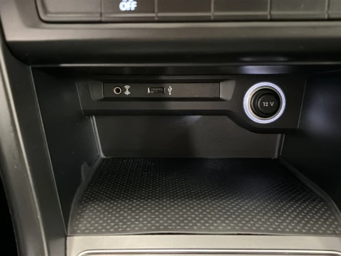 Volkswagen Touran 1.6 TDI Business AND Navi CR BMT 81 kW (110 CV)