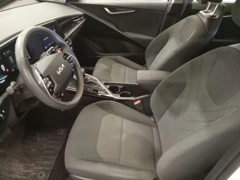 Kia Niro 1.6 GDi HEV 104kW (141CV) Concept