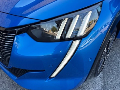 Peugeot 208 BlueHDi 73kW (100CV) GT