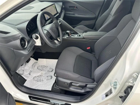 Toyota C-HR - Advance Hybrid 140