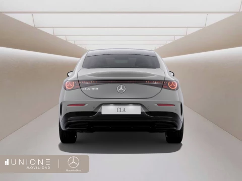 Mercedes-Benz Clase CLA  180 con tecnología híbrida
