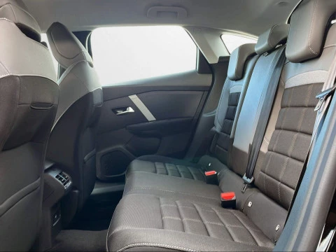 Citroën C4 Hybrid 145 ë-DCS6 Business Edition